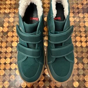 Camper Kids Sneakers - Teal with Cream Fuzzy Lining - NEW!